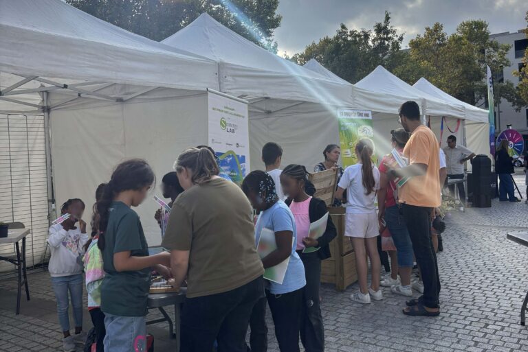 Beau succès pour le Village du Développement Durable